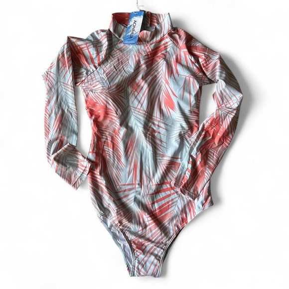 NWT- Woman’s UPF Rashguard Neon Coral Palms / Sz M - Picture 2 of 8